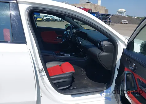 2019 Mercedes-Benz A 220 из США, поврежденный, VIN WDD3G4EB5KW011981